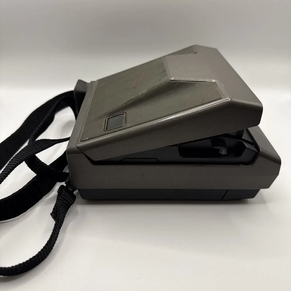 PREOWNED VINTAGE POLAROID SPECTRA SYSTEM POLAROID CAMERA